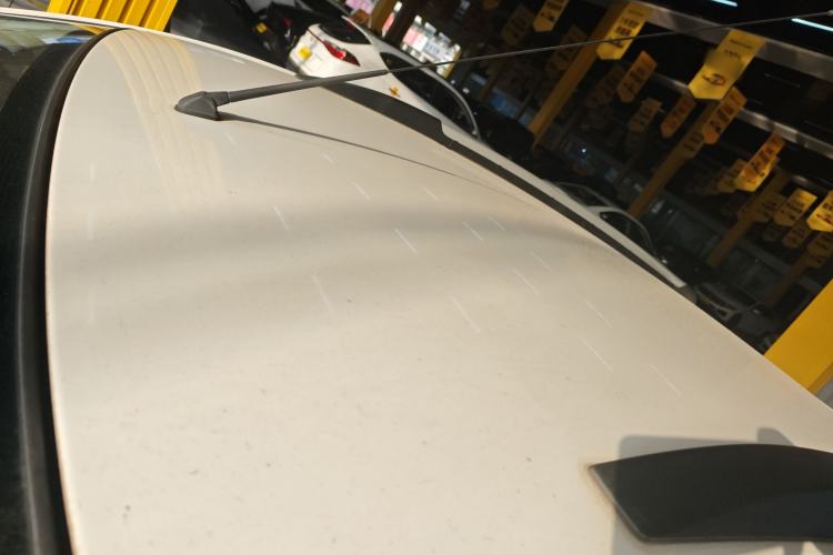 Used Venucia R50X 2015 1.6L Automatic Trend Edition