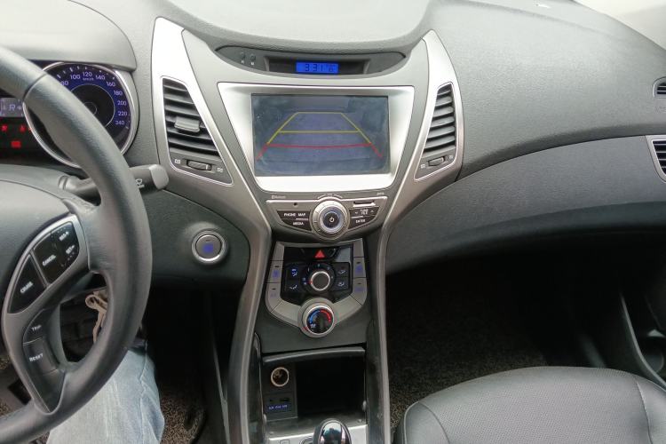 Used Hyundai Elantra 2015 1.6L Automatic Leading Model
