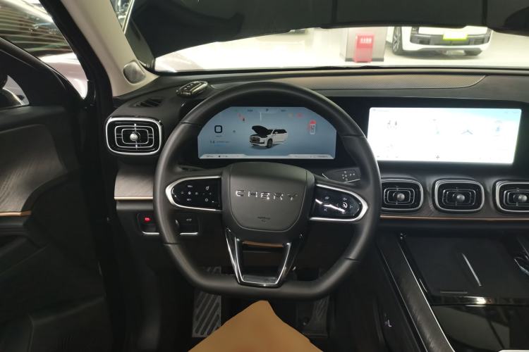 Used Chery Tiggo 9 2025 2.0T Dual-Clutch Two-Wheel Drive Comfort Edition 5 Seats
