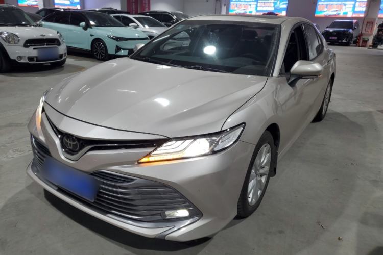 Used Toyota Camry 2019 2.0G Luxury Edition China VI Standard
