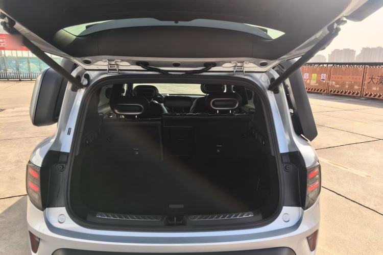 Used  #5 2024 Ultra-Long Range Extraordinary Journey Luxury Edition