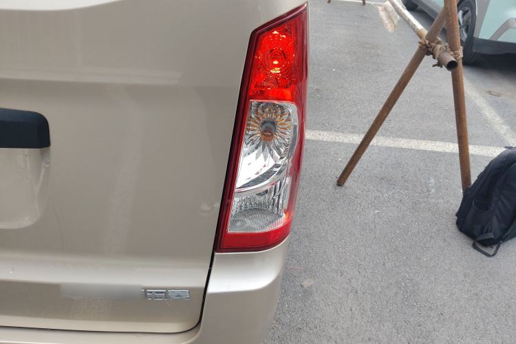 Used Wuling Rongguang S 2023 1.5L Base Version 5/7 Seats
