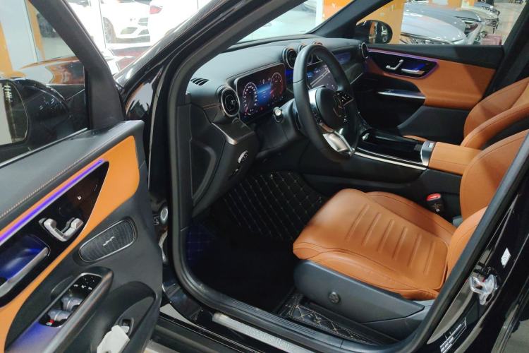 Used Mercedes-Benz GLC 2024 GLC 260 L 4MATIC Dynamic Edition 5-seater