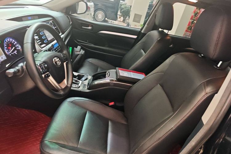 Used Toyota Highlander 2017 2.0T Four-Wheel Drive Luxury Edition 7 Seats
