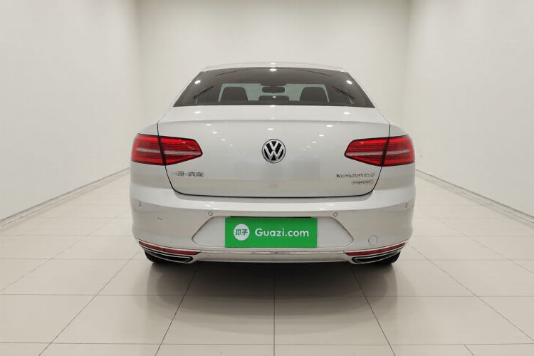 Used Volkswagen Magotan 2019 330TSI DSG Leading Model China VI Standard
