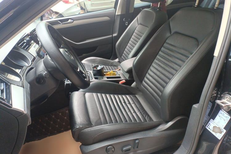 Used Volkswagen Magotan 2017 330TSI DSG Leading Model