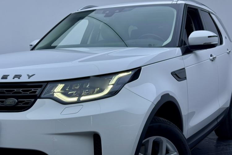 Used Land Rover Discovery 2019 3.0 SC V6 SE