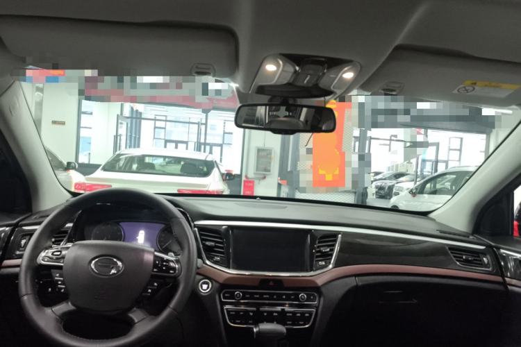 Used GAC Trumpchi GS8 2017 320T Two-Wheel Drive Luxury Smart Connectivity Version (7 Seats)
