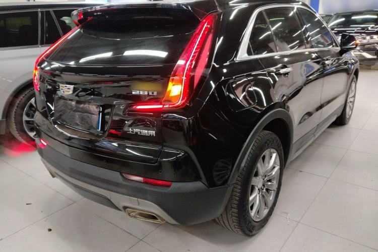 Used Cadillac XT4 2020 28T Two-Wheel-Drive Leading Version
