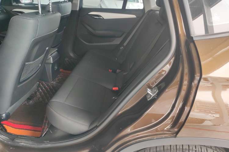 Used BMW X1 2014 sDrive18i Leading Model
