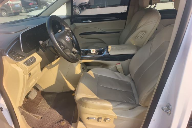 Used Buick GL8 2022 ES Landtrek 653T Luxury Edition