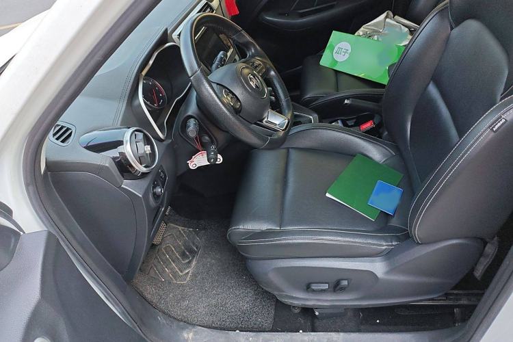 Used MG ZS 2018 1.5L Automatic Luxury Edition China V Standard
