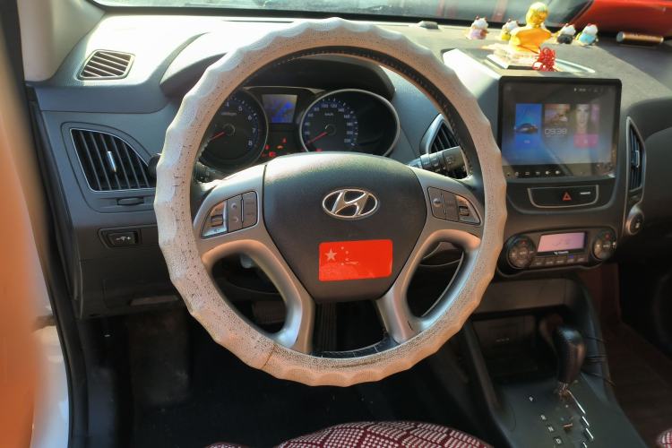 Used Hyundai ix35 2015 2.0L Automatic 2WD Smart Type China IV
