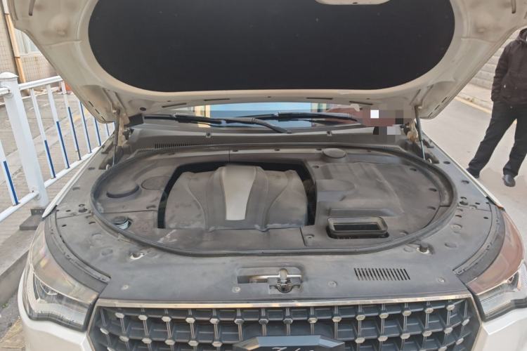 Used Zotye T700 2017 1.8T Dual-Clutch Luxury Model
