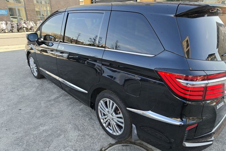 Used Honda Elysion 2016 2.4L Classic Edition
