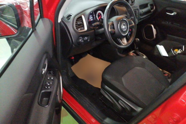 Used  Renegade 2017 180T Automatic Jingneng Edition
