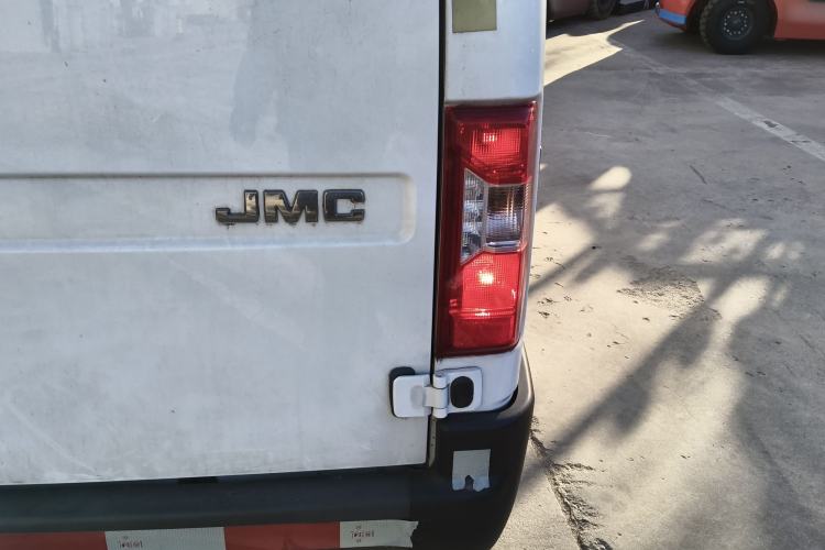 Used JMC Transit 2021 2.8T Space King Standard Version Short Wheelbase Mid-Height Roof 3-Seater Diesel Euro VI JX493
