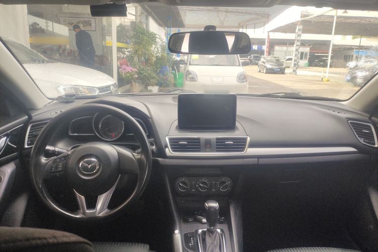 Used Mazda Mazda 3 Axela 2016 Sedan 1.5L Automatic Comfort Model
