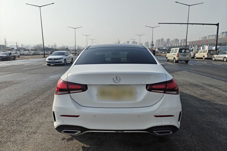 Used Mercedes-Benz A-Class 2022 Second Facelift A 200 L Sport Sedan Fashion Version
