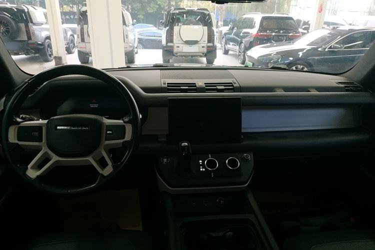 Used Land Rover Defender 2023 Facelift 110 3.0T P400 X-DYNAMIC HSE
