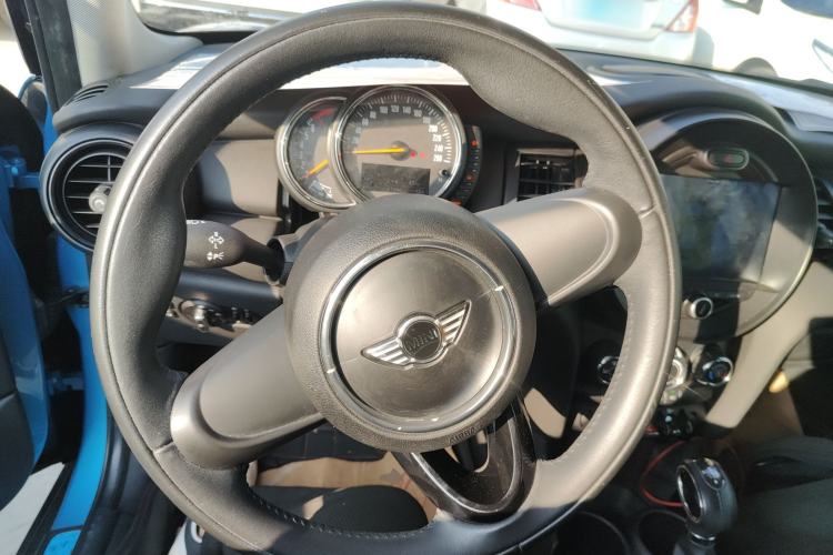 Used  MINI 2015 1.2T ONE Five-Door Edition
