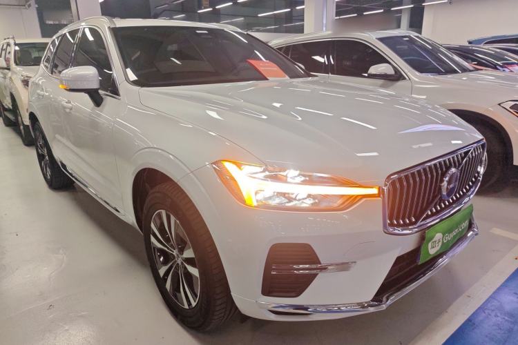 Used Volvo XC60 2025 B5 4x4 Smart Luxury Edition
