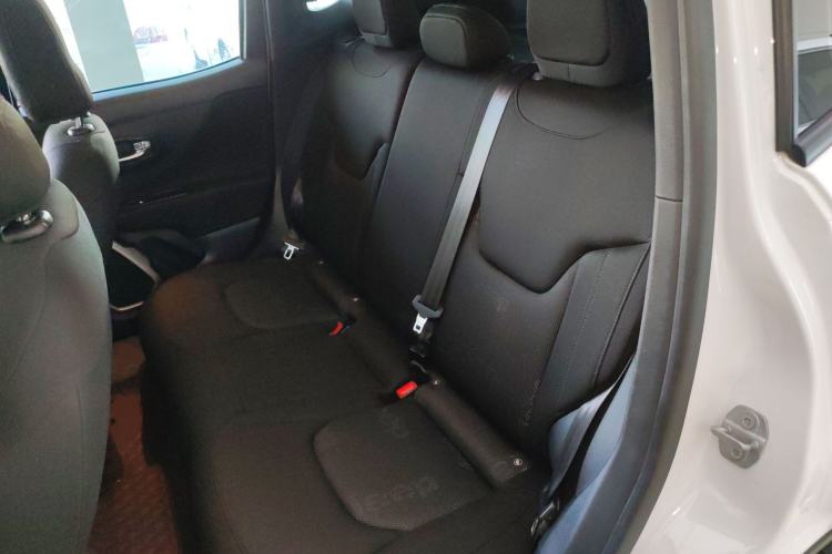 Used  Renegade 2017 180T Automatic Jingneng Edition
