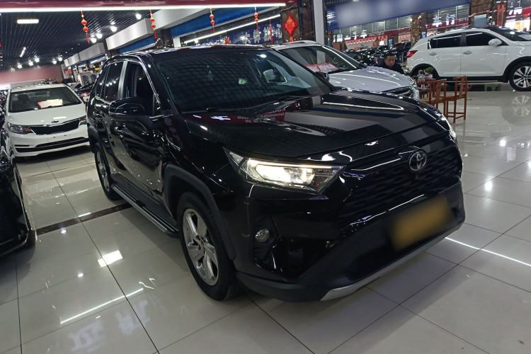 Used Toyota RAV4 2020 2.0L CVT 4x4 Trend Edition

