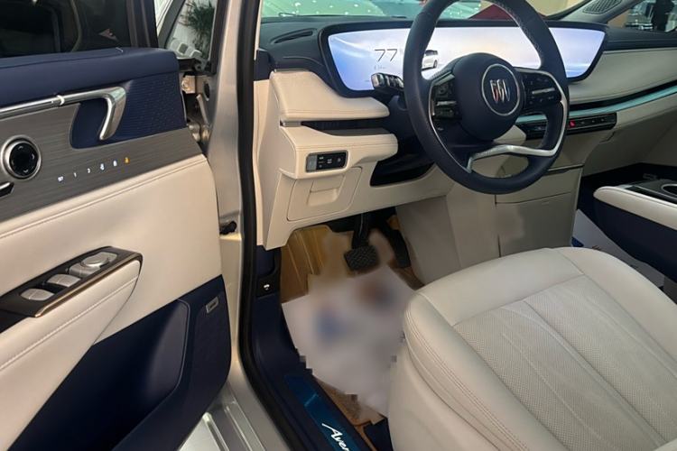 Used Buick GL8 New Energy 2024 Lu Zun Luxury Edition 7-Seater
