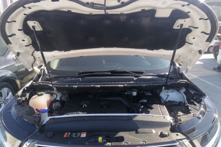 Used Ford Edge 2017 EcoBoost 245 Two-Wheel-Drive Sporty 7-Seater
