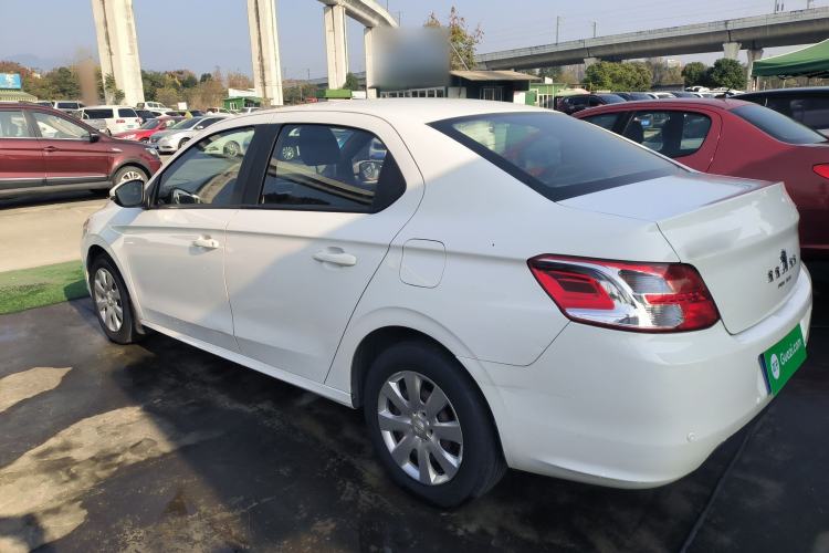 Used Peugeot 301 2014 1.6L Manual Comfort Edition
