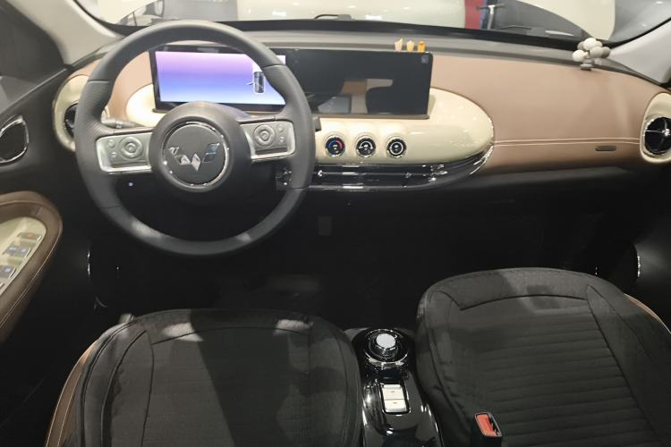 Used Wuling Bingo 2023 333 km Lingxi Connected Version
