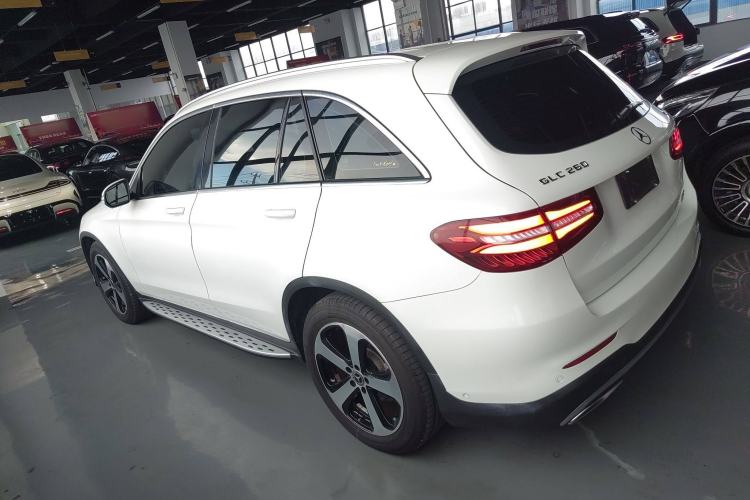 Used Mercedes-Benz GLC 2018 GLC 260 4MATIC Luxury Model
