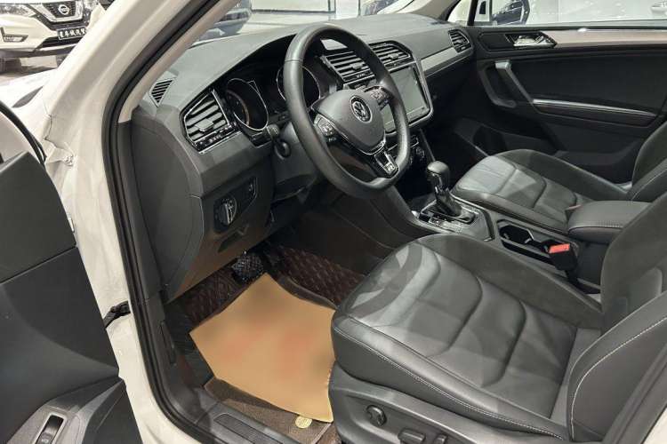 Used Volkswagen Tiguan L 2021 330TSI Automatic Two-Wheel Drive Smart Edition