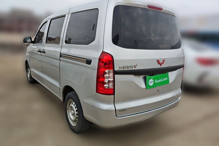 Used Wuling Hongguang V 2019 1.5L Base Version China VI LAR