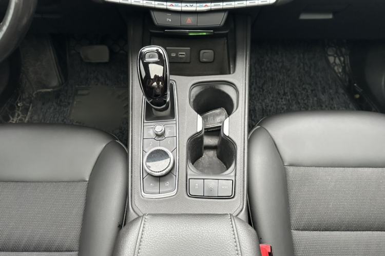 Used Cadillac XT4 2021 28T Two-Wheel Drive Tech Edition
