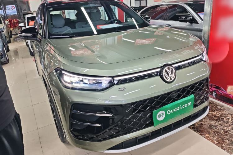 Used Volkswagen Tayron 2025 Tiguan L 380TSI 4Motion Luxury
