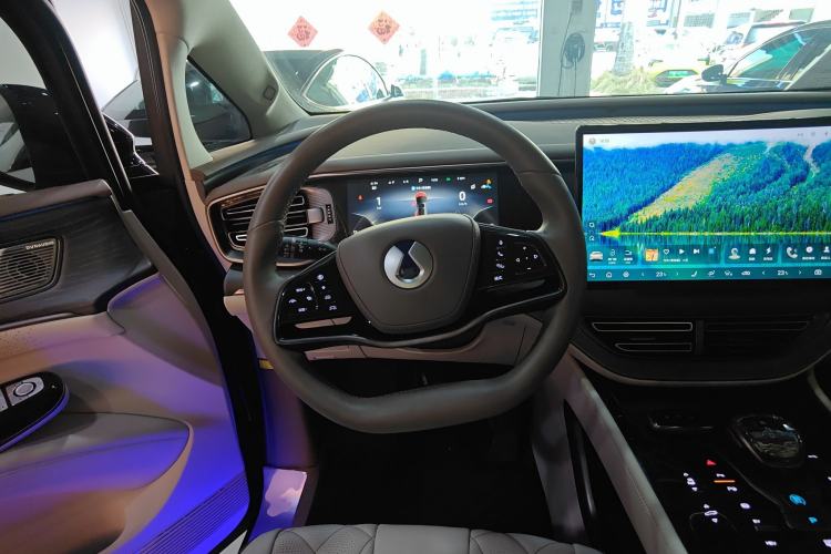 Used Denza D9 2022 DM-i 970 Four-Wheel Drive Flagship Model