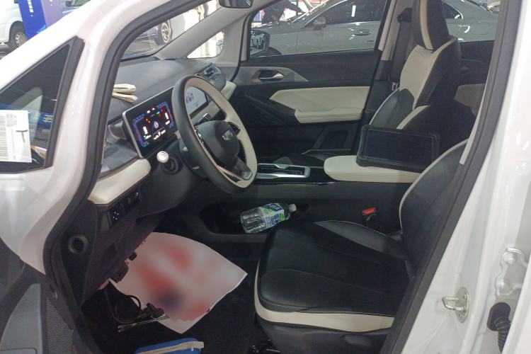 Used Geometry E Firefly 2023 320KM Cute & Handsome Tiger 5 Seats