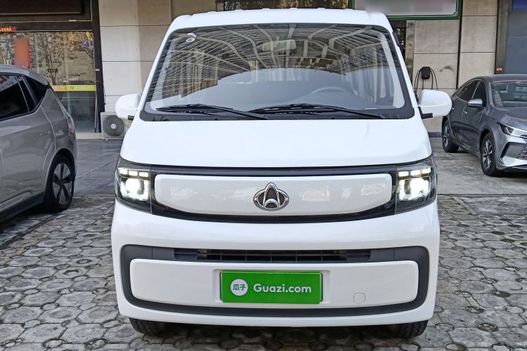 Used Chana Ruixing EM60 2025 Passenger Version Comfort Edition 6 Seats 300 km Range Side-Hinged Doors
