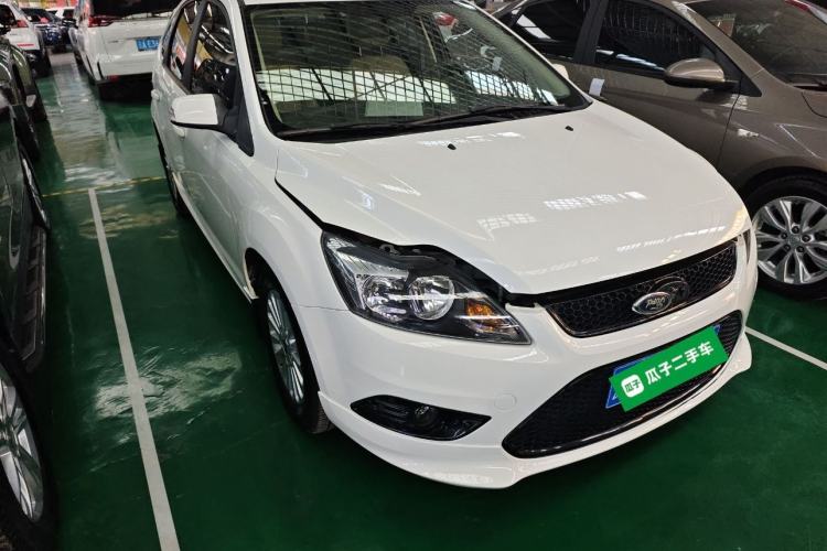 Used Ford Focus 2013 Hatchback Classic 1.8L Automatic Fashion Edition
