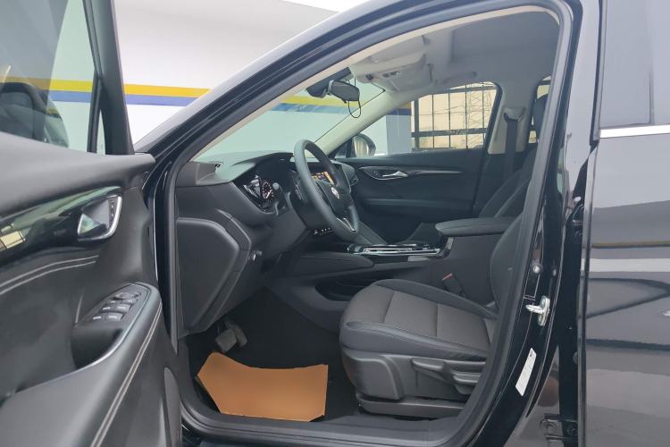 Used Buick Envision 2022 Encore S 552T Two-Wheel Drive Elite Model
