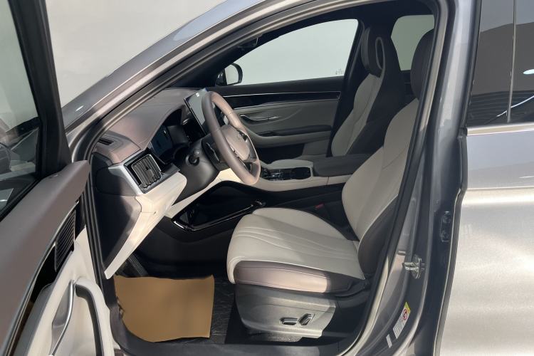 Used BYD Song PLUS New Energy 2025 DM-i Smart Drive 112KM Prestige Model
