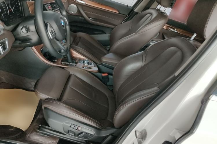 Used BMW X1 2019 xDrive20Li Luxury Model
