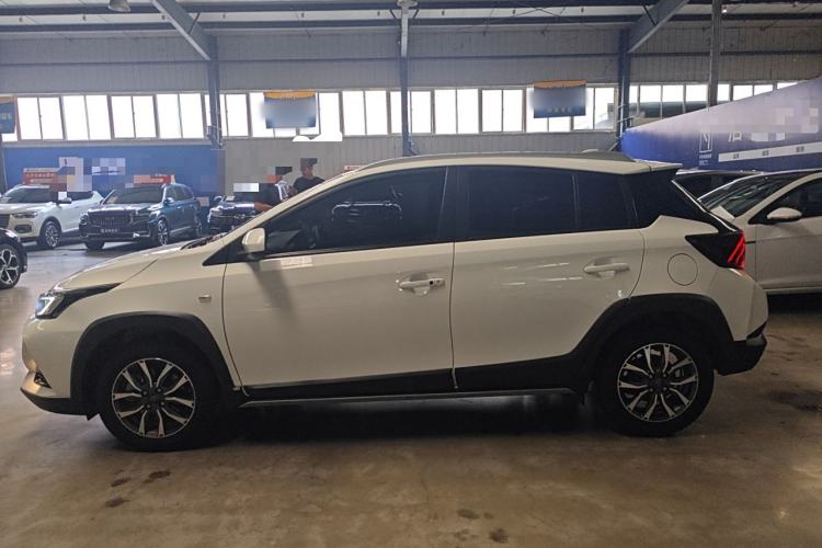 Used Toyota YARiS L 2022 X-Trail 1.5L CVT Luxury PLUS Edition
