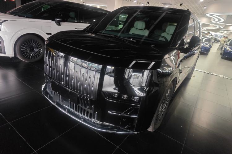 Used Zeekr 009 2024 7-Seater Walk-Through Version Four-Wheel Drive 108 kWh