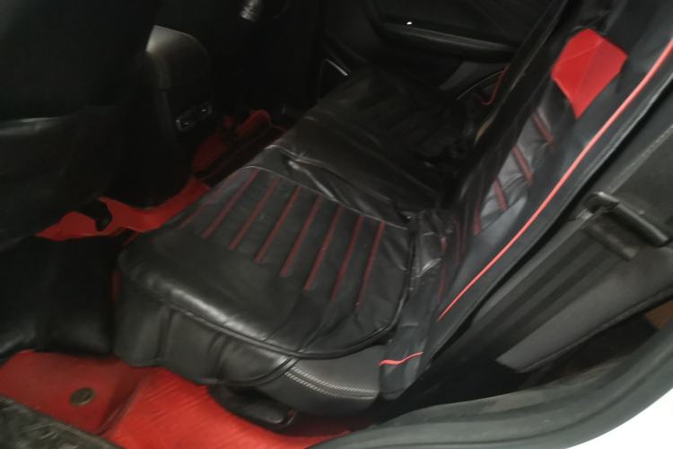 Used JETOUR X70M 2021 1.5T DCT Luxury Partner Model 7 Seats