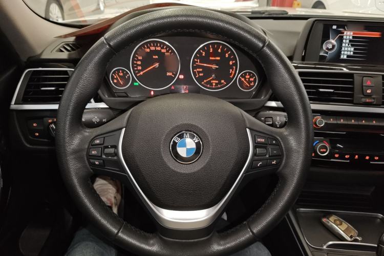 Used BMW 3 Series 2017 320Li Fashion Model
