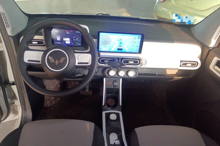 Used Wuling Hongguang MINIEV 2024 3rd Generation 215km Youth Edition
