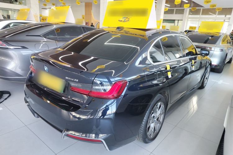 Used BMW i3 2024 eDrive 35 L
